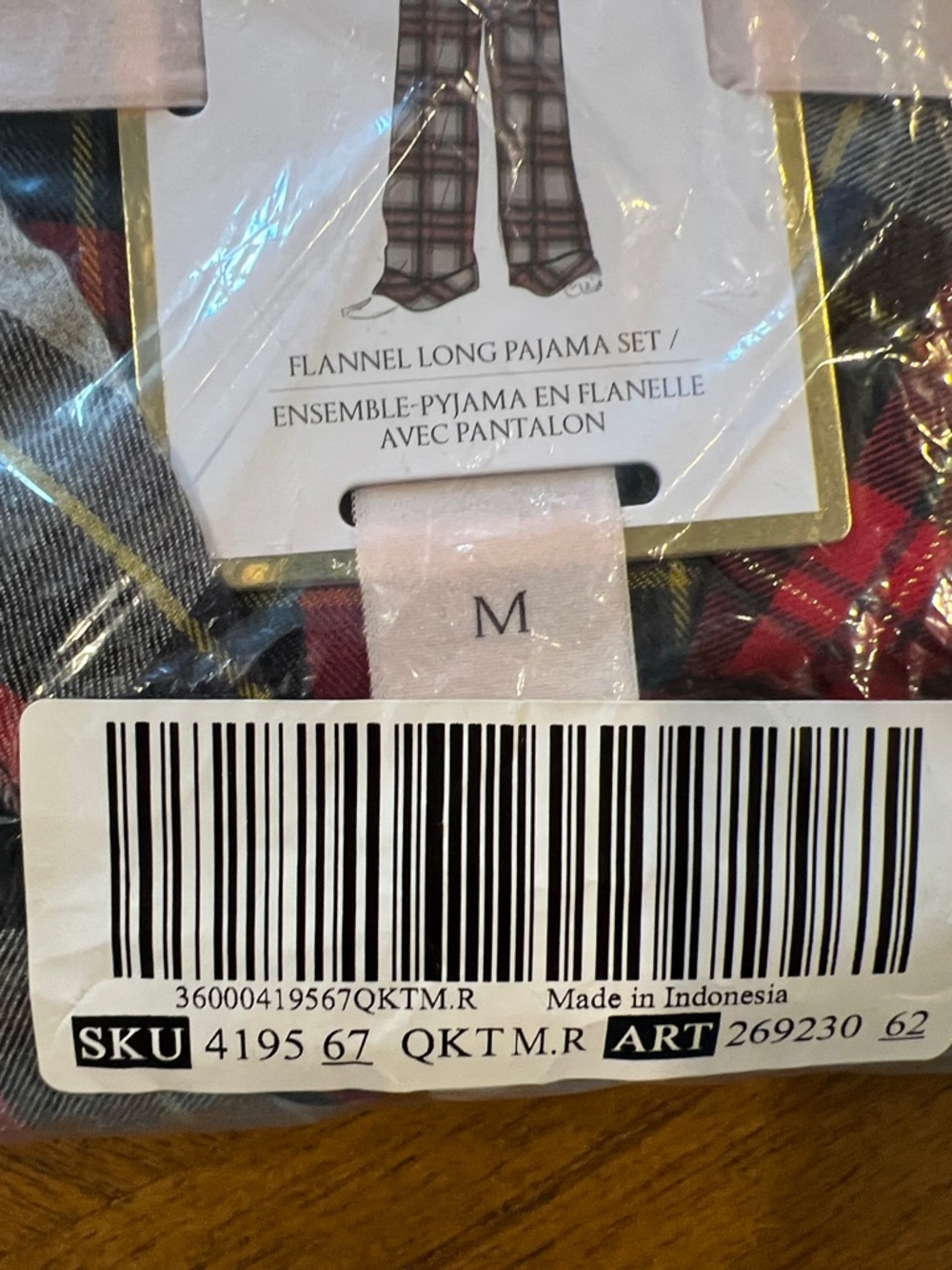 NWT Victoria's Secret Red Black Plaid Flannel Long Pajama Set Size Medium - Picture 4 of 4